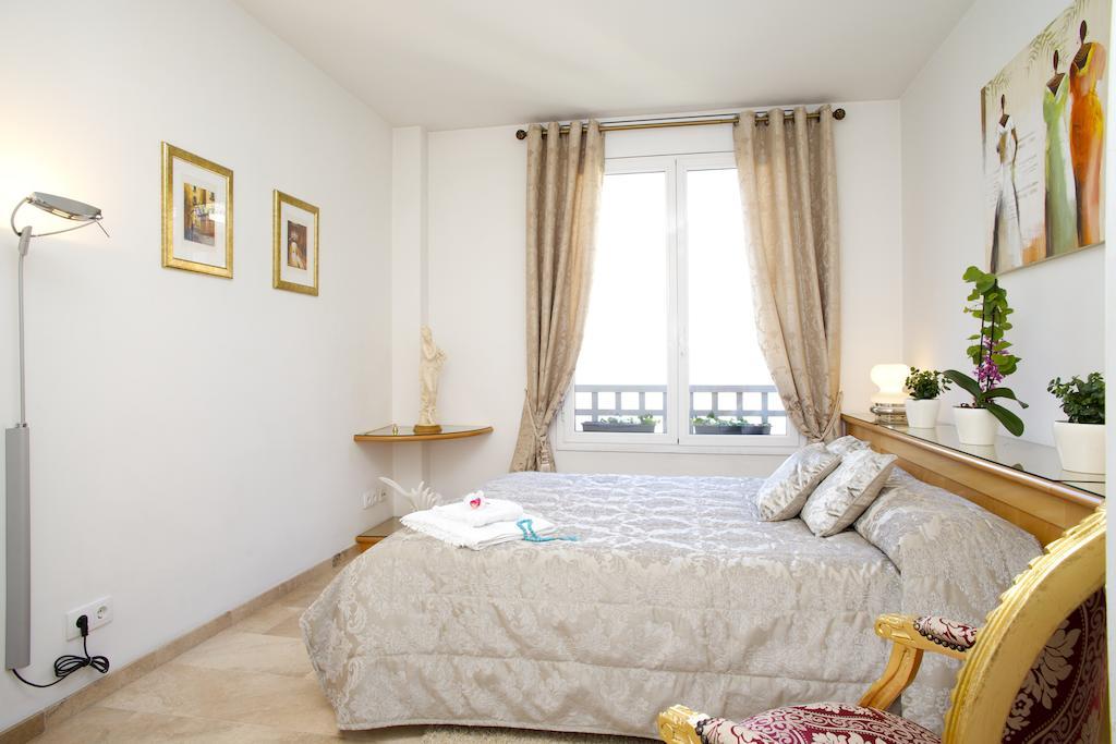 Apartamento Deluxe de 2 dormitorios con vistas al mar - La Rambla